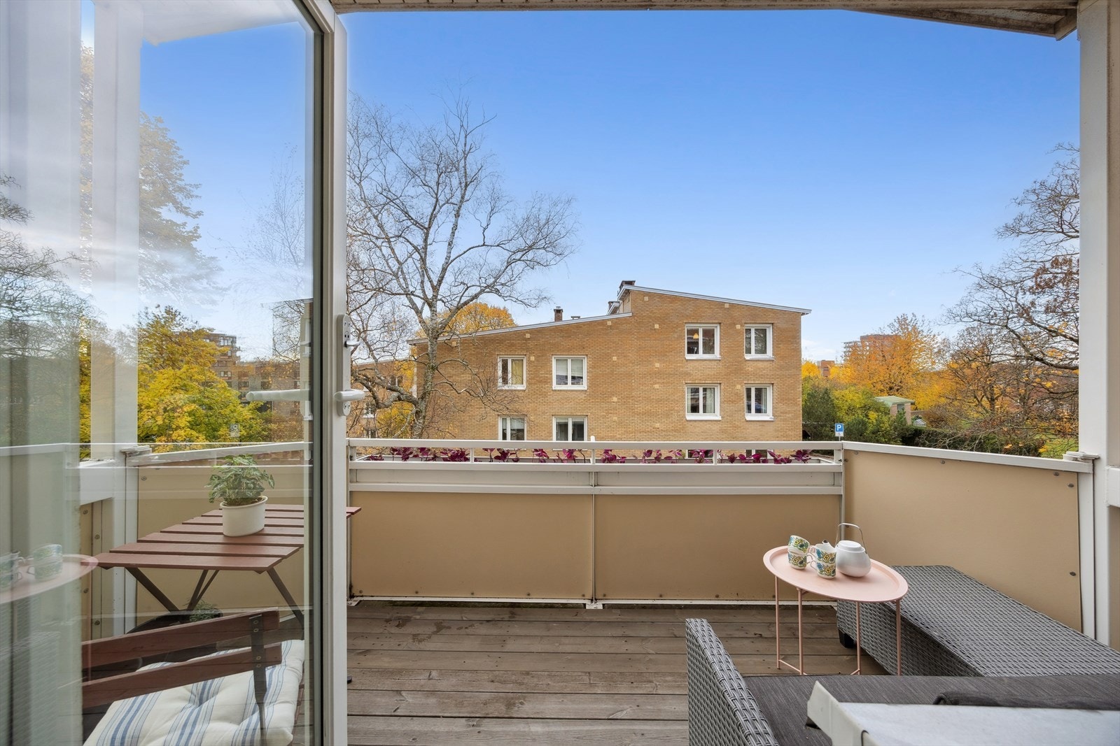 Fra stuen har du et flott utsyn som gir en luftig og åpen følelse. Galleribilde