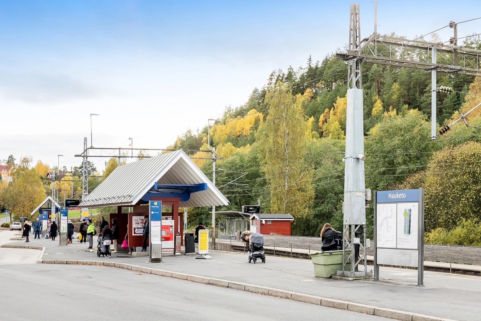 Hauketo Stasjon innen kort avstand fra leiligheten. Her tar toget deg til Oslo S på bare 12 min. Galleribilde