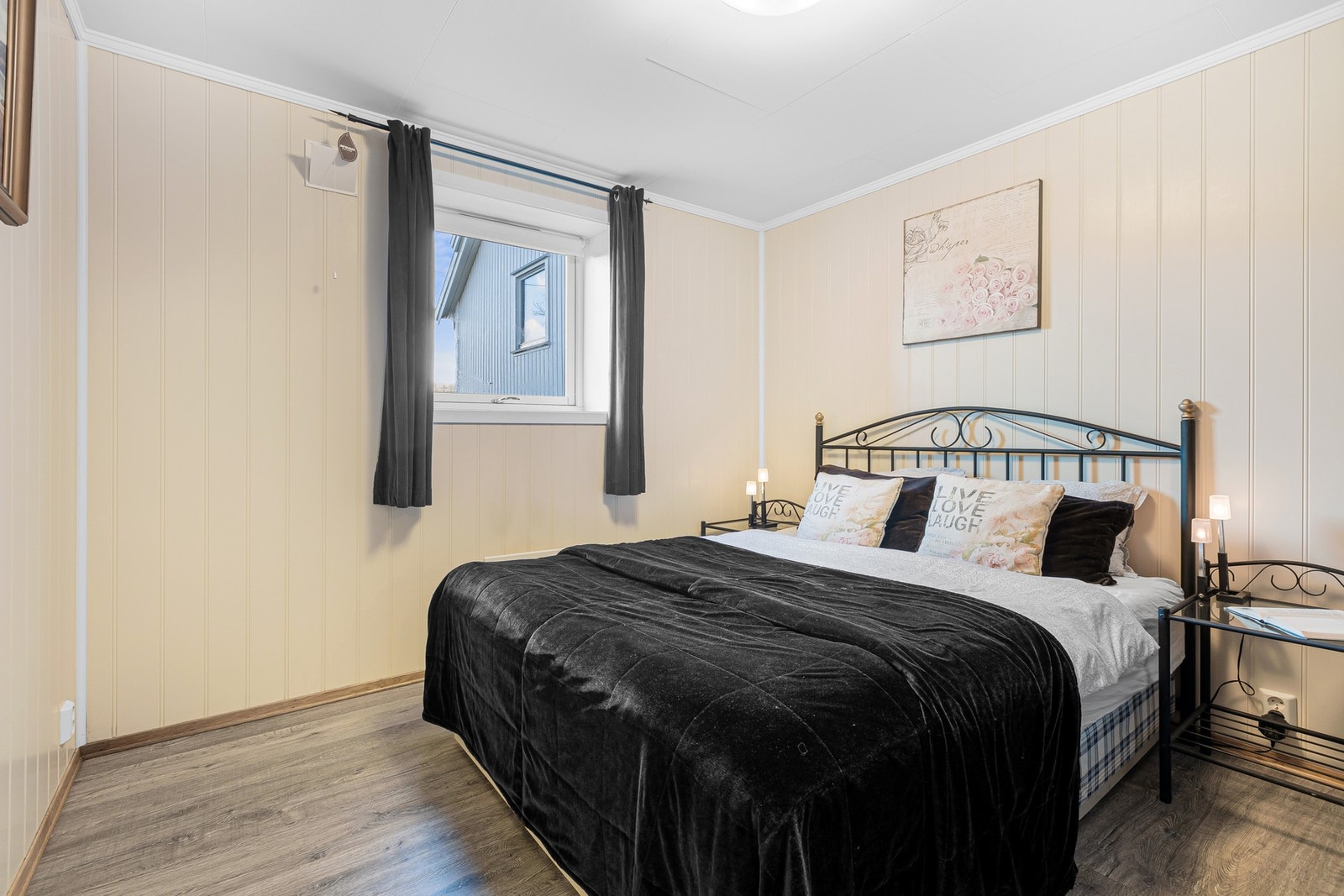 Soverom i sokkelleiligheten. Galleribilde