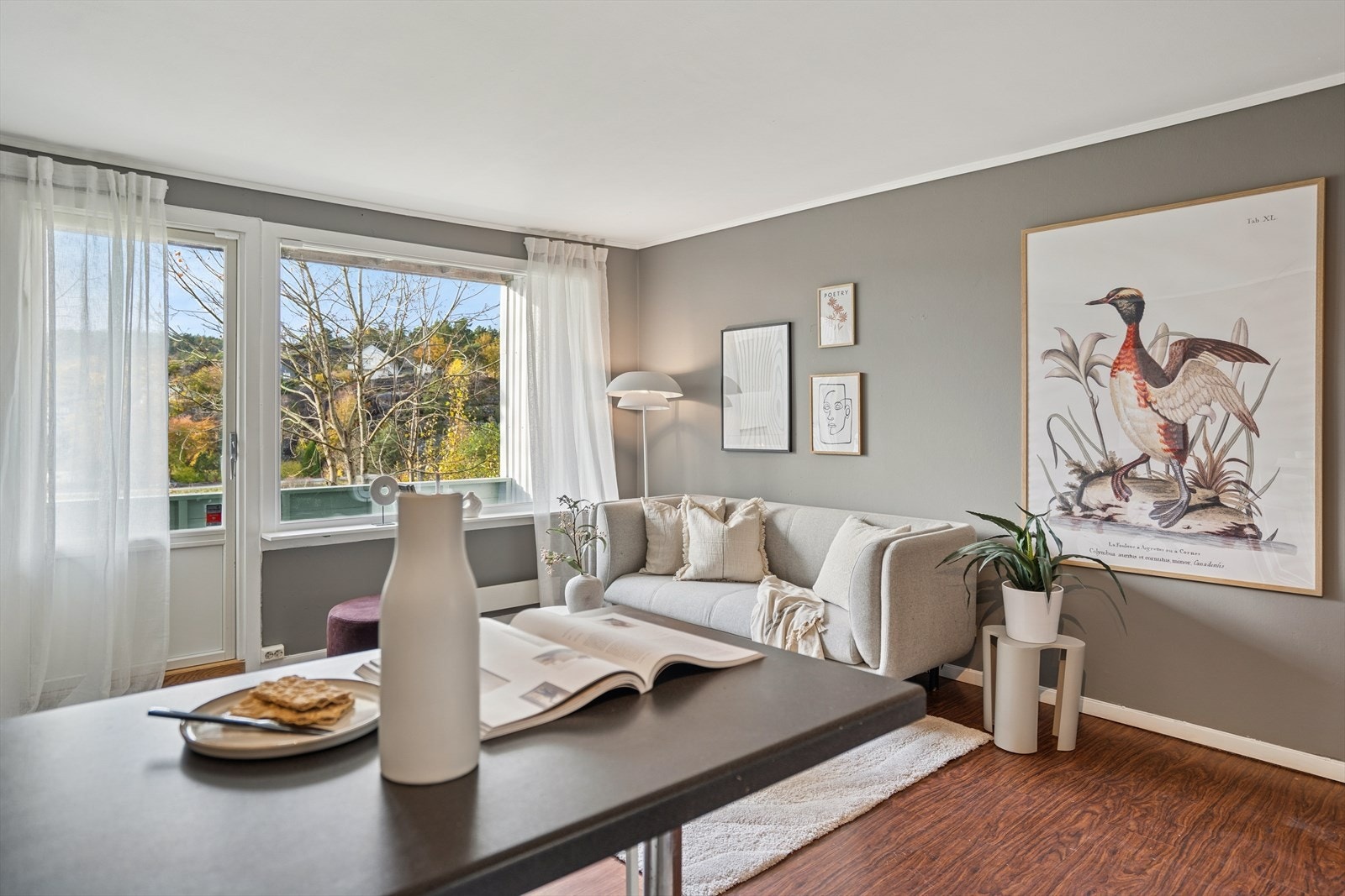 Her kan man nyte en god frokost med utsikt til nærområdet. Galleribilde