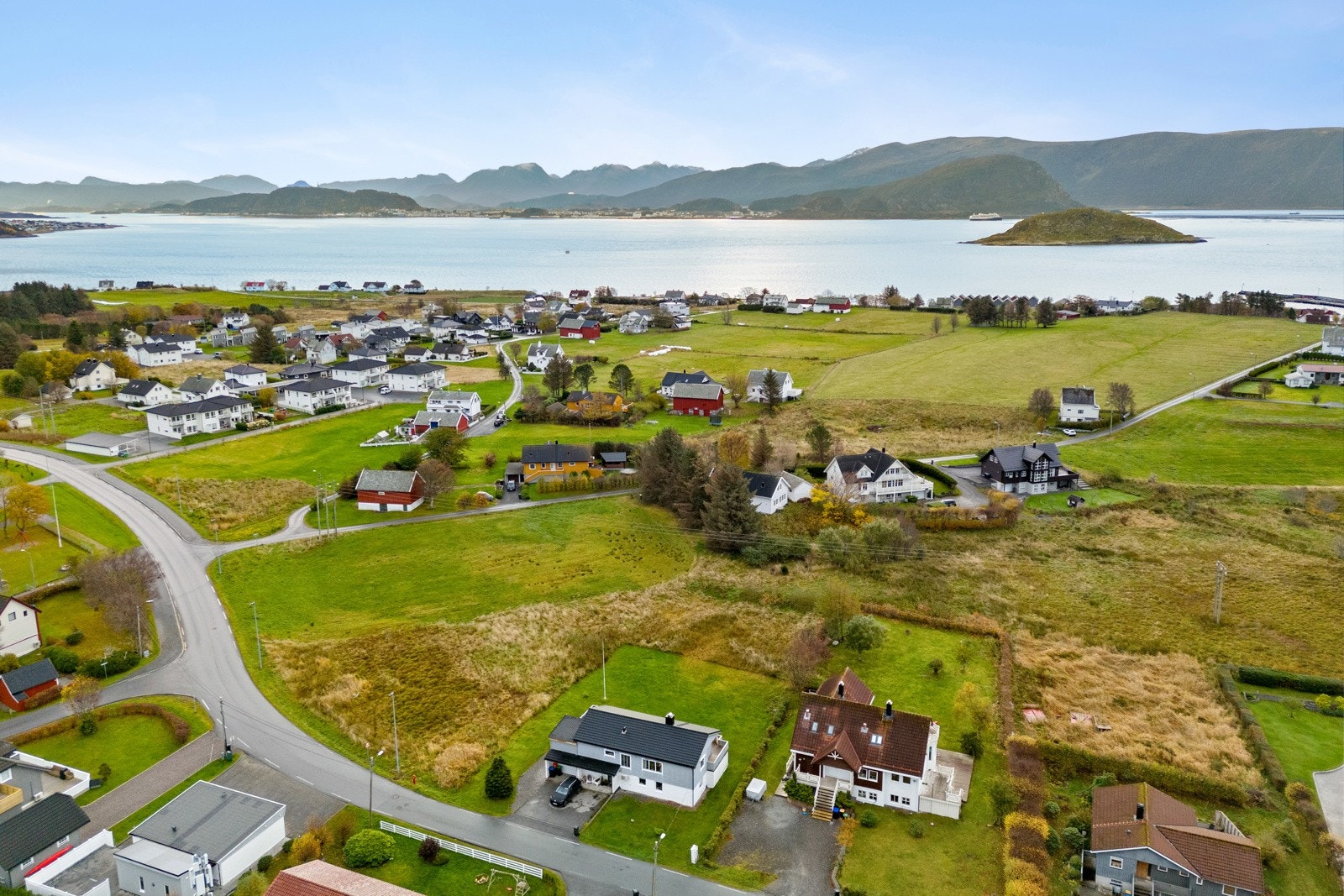 Her kan du la barna gå til skole og barnehage uten begymringer. Galleribilde