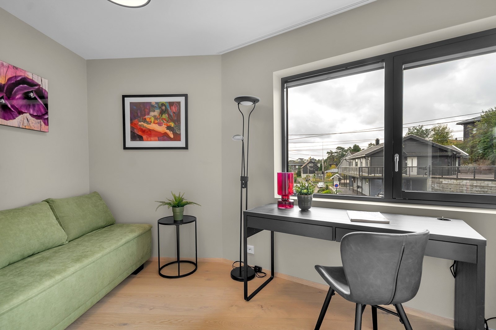 Soverom nr 2. Passer utmerket som barnerom, gjesterom eller hjemmekontor Galleribilde