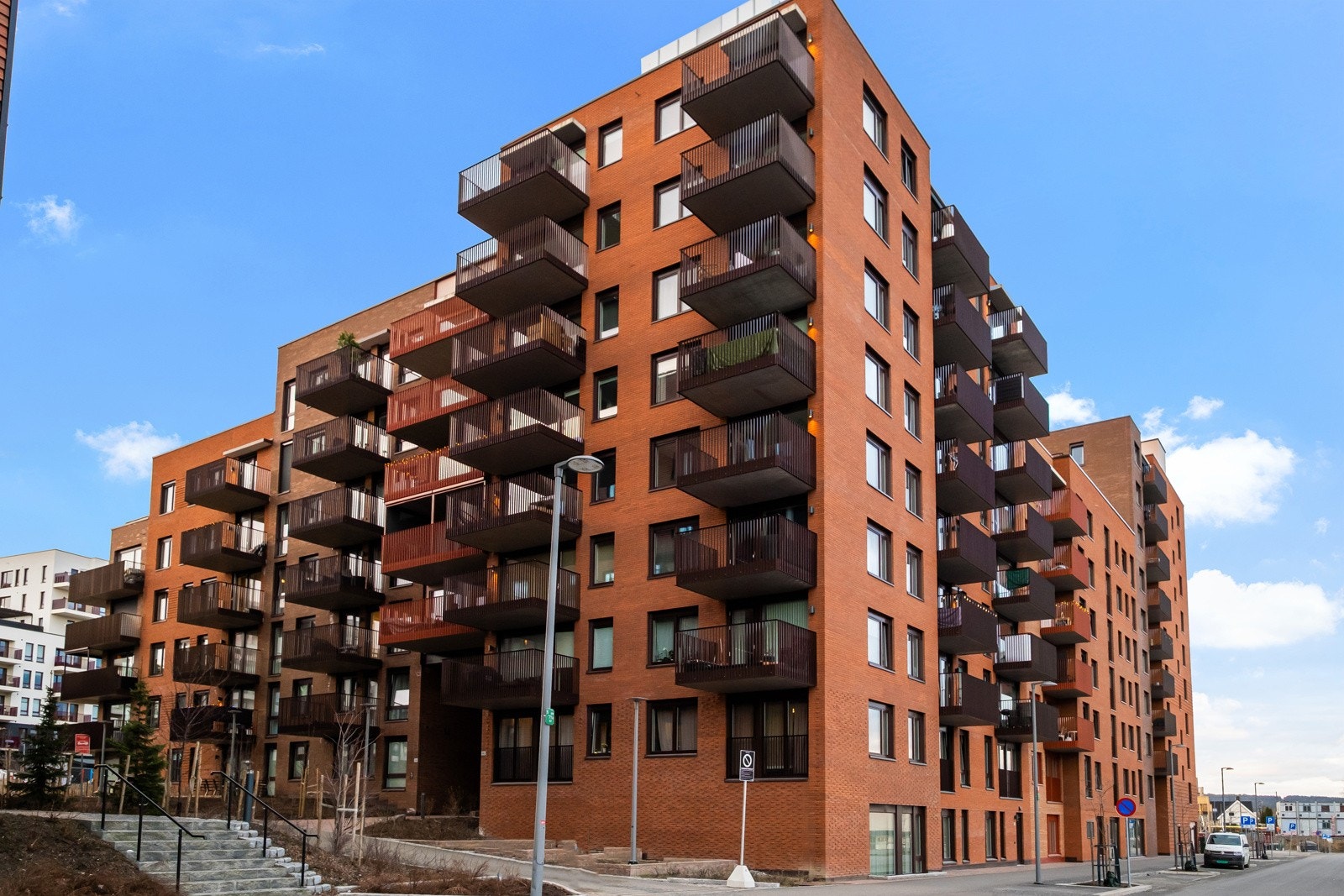 Bo sentralt i Lørenskog! Alt du behøver nesten rett utenfor døren. Galleribilde