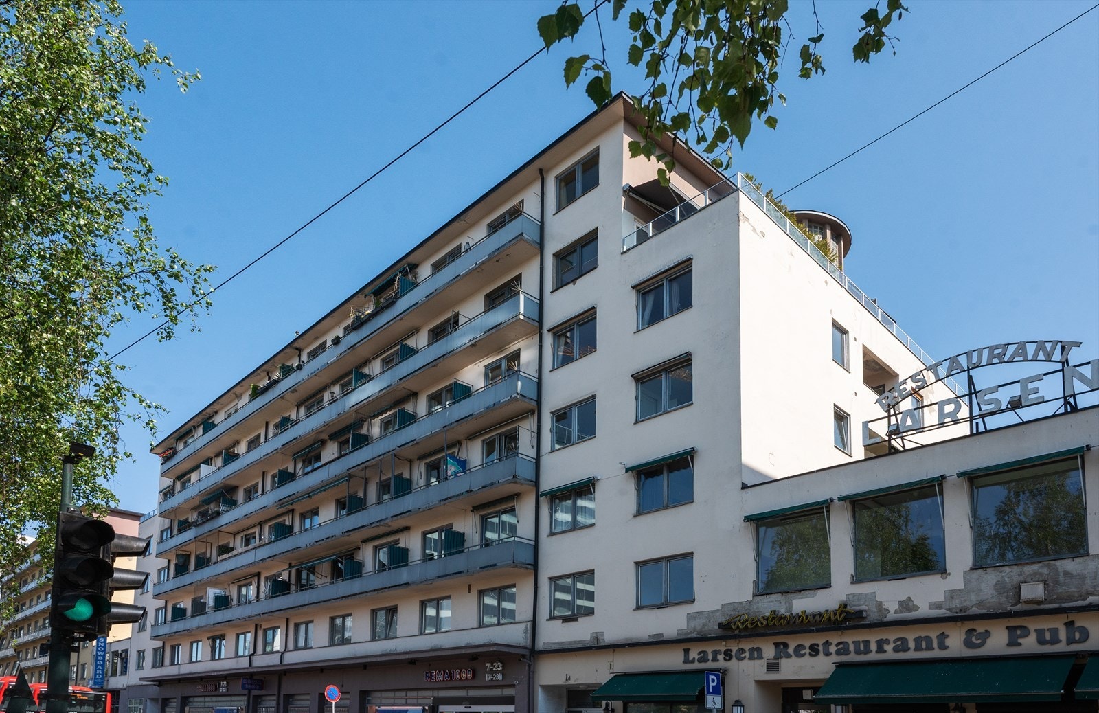 Fasade sett fra Sørkedalsveien Galleribilde