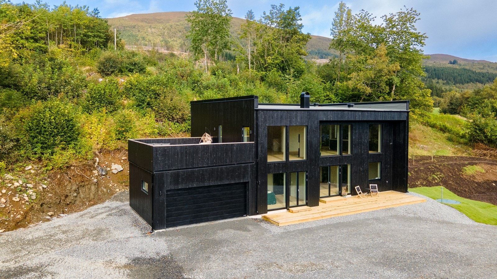 Lekker enebolig oppført i 2024 med naturskjønn beliggenhet i Engesetdalen Galleribilde