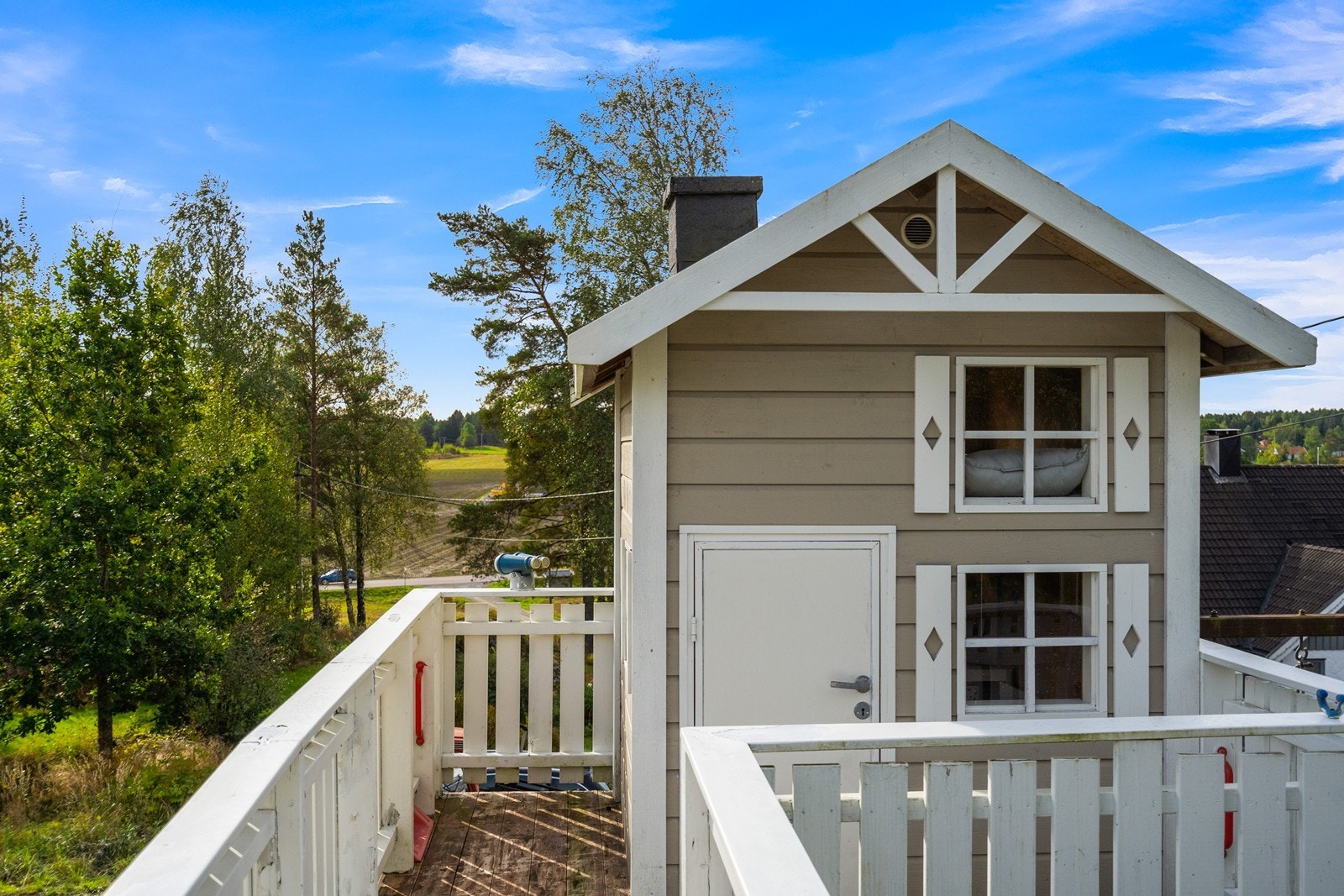 Det er spennende lekestue for de små i hagen! Galleribilde