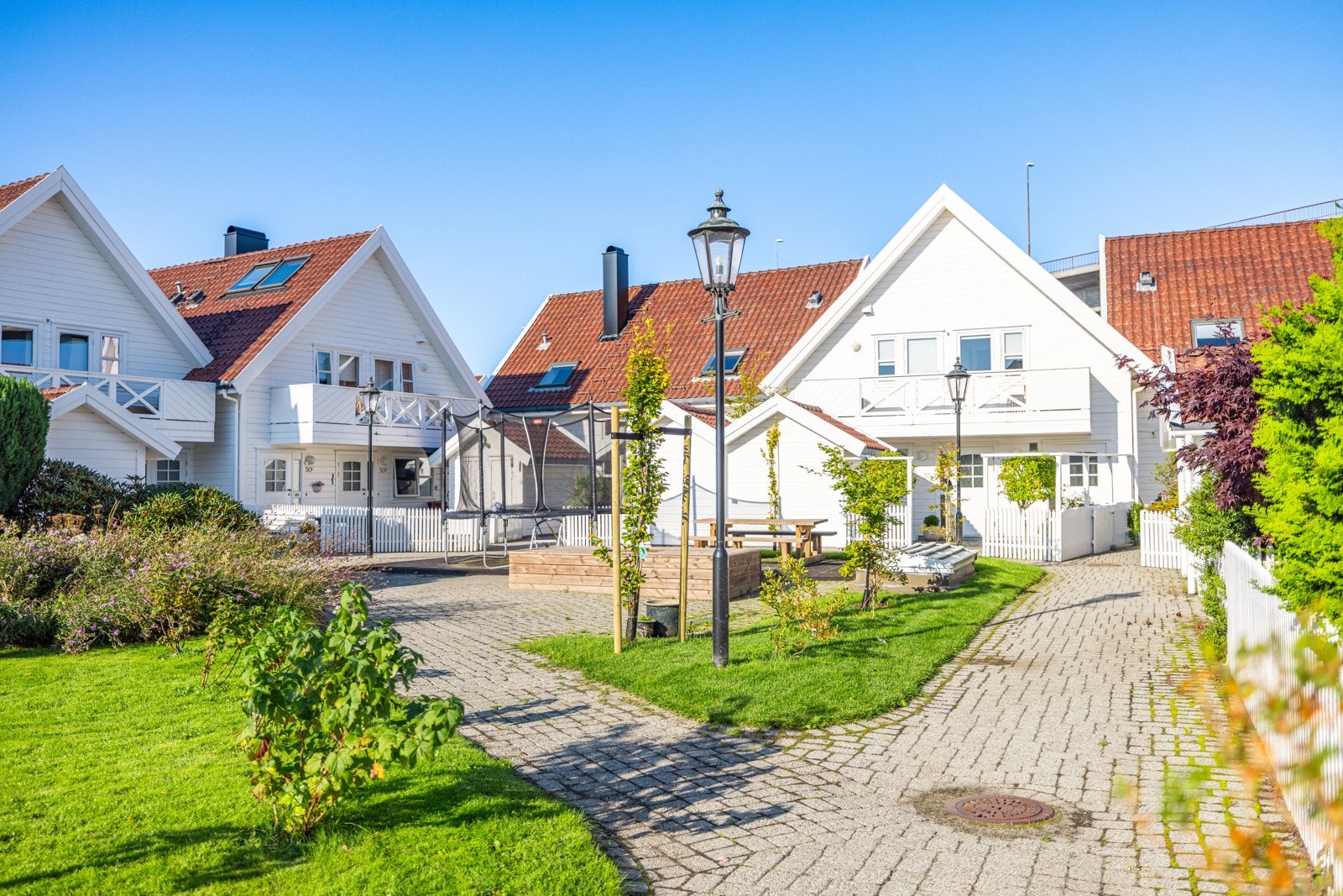 Grasholmen er Stavangers svar på Sørlandsidyll - et sjarmerende kystsamfunn omringet av hvitmalte hus og smale stier. Galleribilde