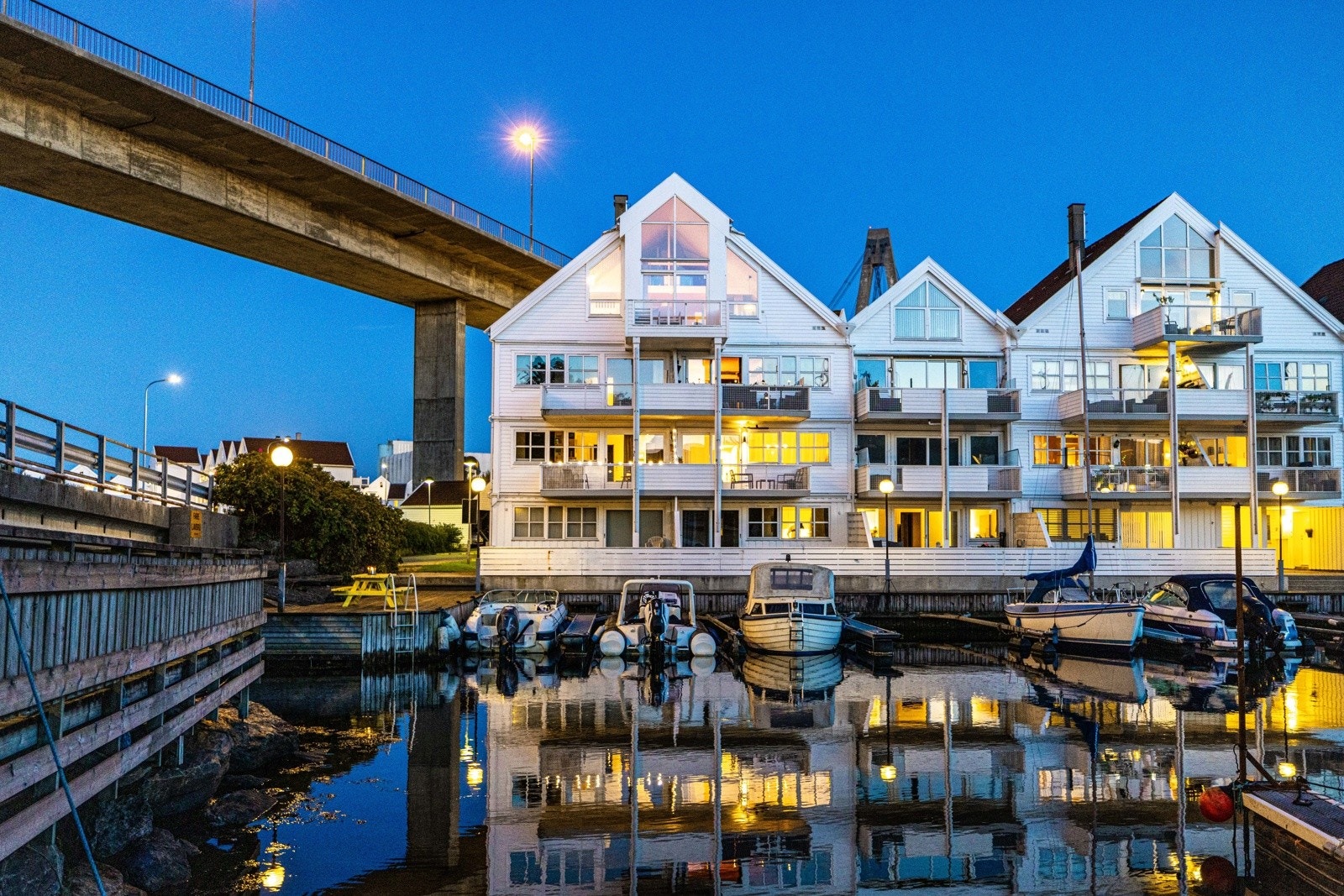 Grasholmstubben 2 presenteres av Privatmegleren v/Henriette Andersen. Galleribilde