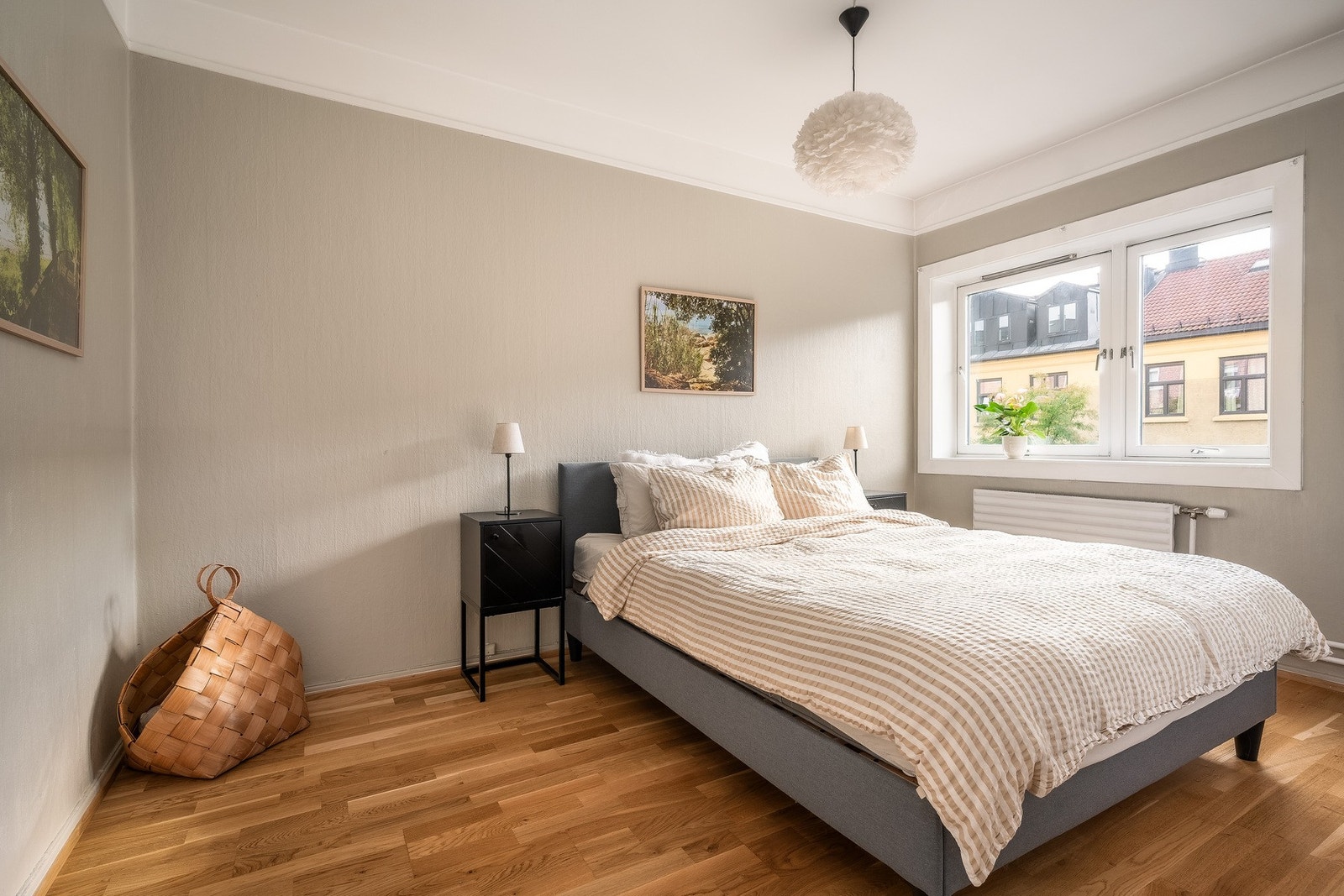 Separat soverom med adgang fra stuen. Galleribilde