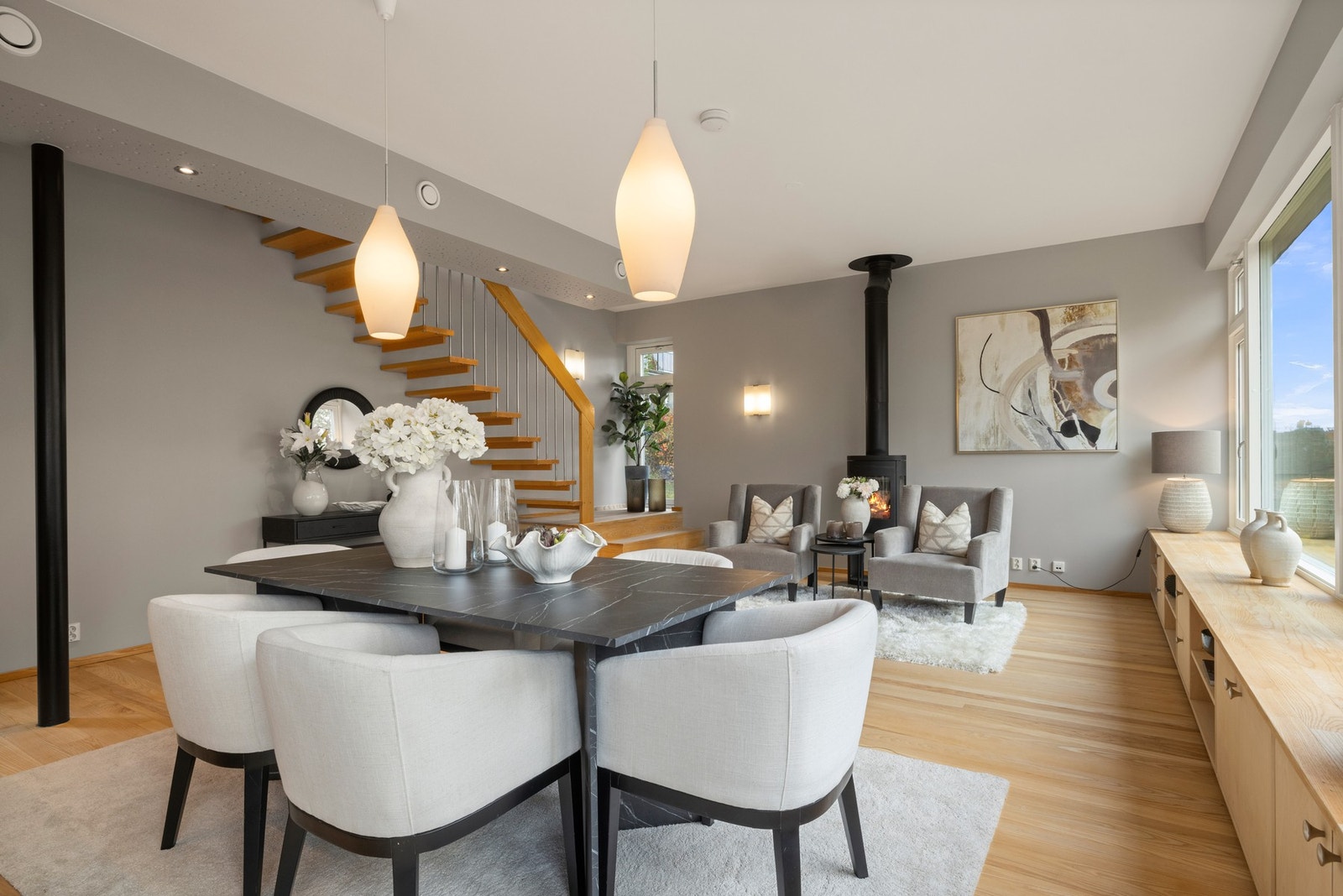 Nedforet kasse med downlights Galleribilde