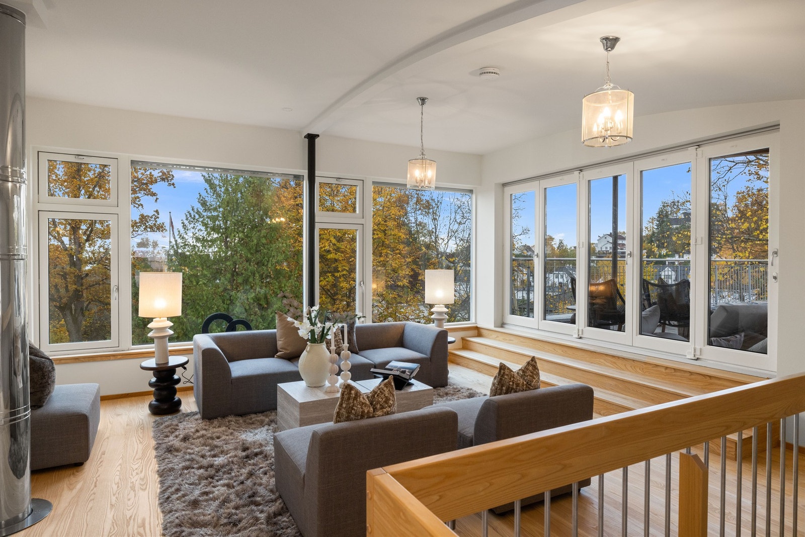 Flott utsikt og utgang til takterrasse på ca. 45 kvm Galleribilde