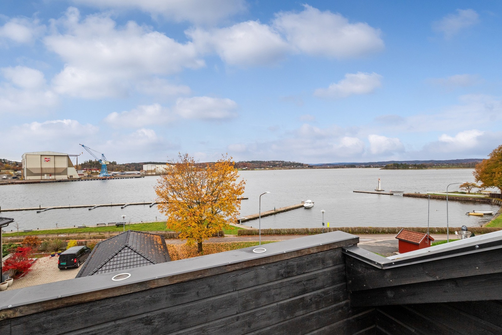 Gode solforhold setter prikken over i-en, og uteplassen innbyr til både stille stunder og lange, sosiale kvelder. Galleribilde