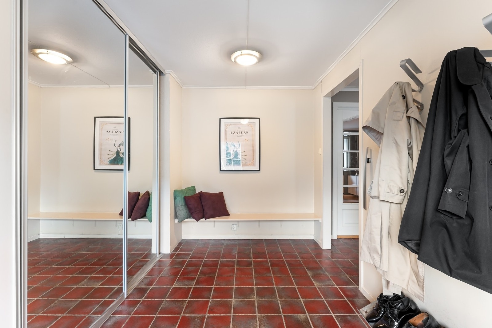 Varmekabler sørger for en behagelig temperatur på flisene året rundt. Galleribilde