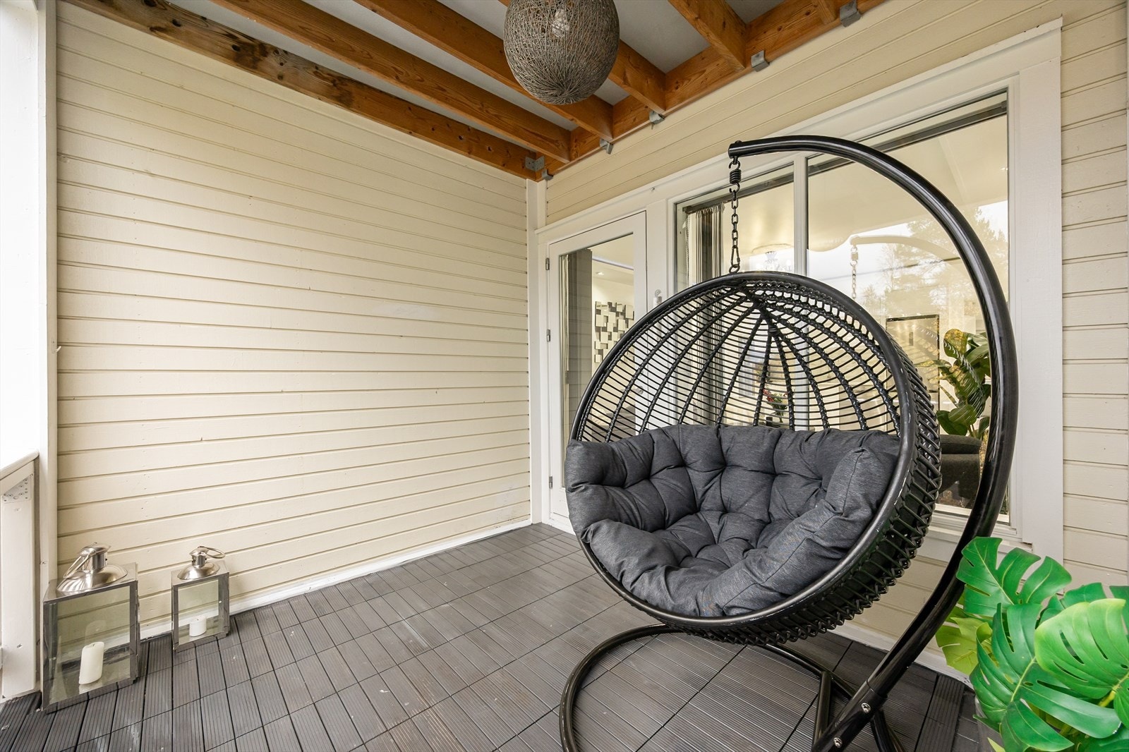 Her har du god plass til å møblere med utemøbler. Galleribilde