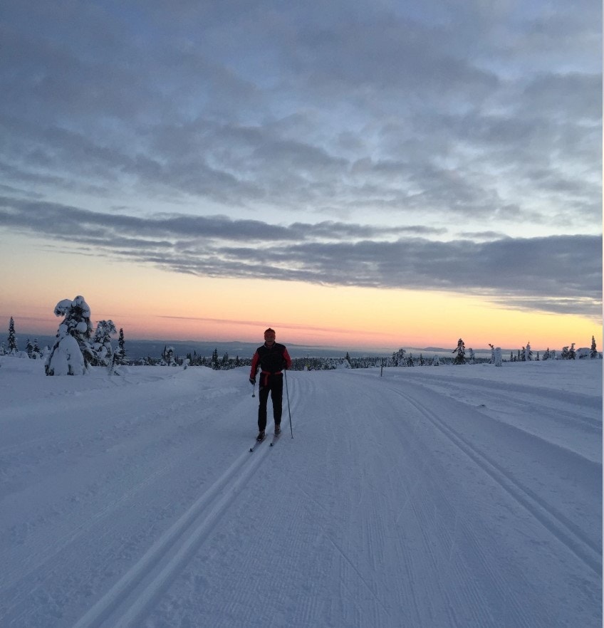 Kort kjøretur opp til Gåsbu som er et meget snøsikkert område Galleribilde