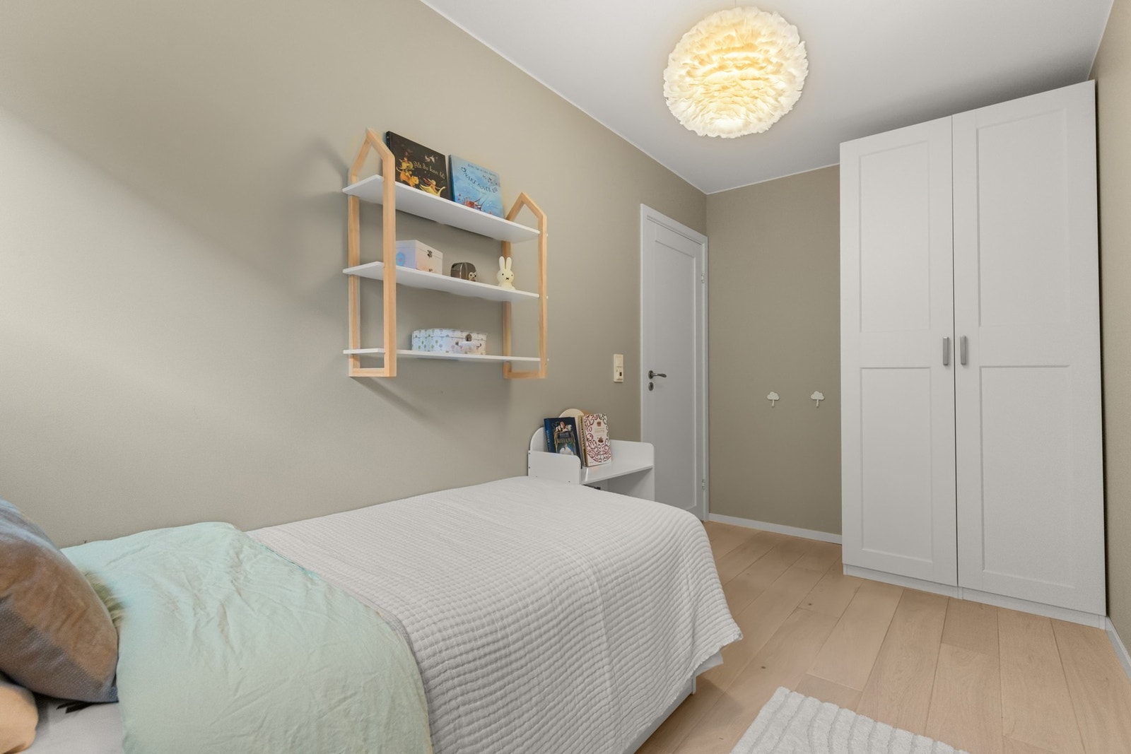 Soverom 2 med plass til seng. Galleribilde