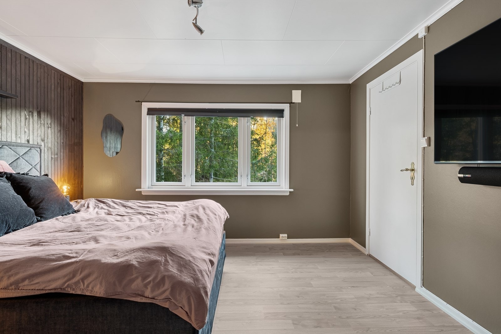 Boligen har totalt fire gode soverom. Galleribilde