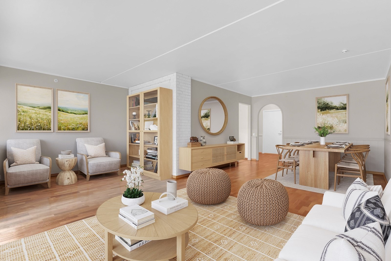 Stuen oppleves som romslig og luftig, og byr på god plass til sofagruppe, tv-/mediastasjon og et spisebord i nærheten av kjøkkenet - Digitalt stylet. Galleribilde