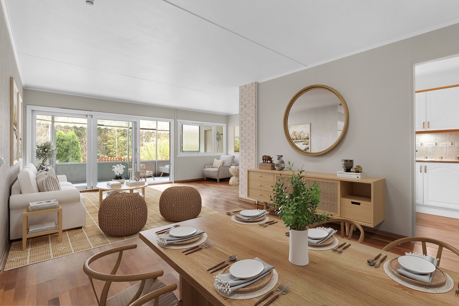 En stor leilighet med meget god intern beliggenhet nederst i Riihimäkiveien. Galleribilde