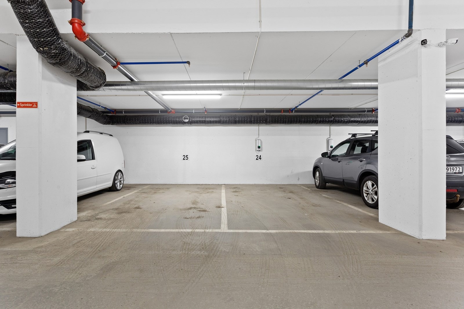 Det medfølger 2 garasjeplasser med leiligheten. Galleribilde