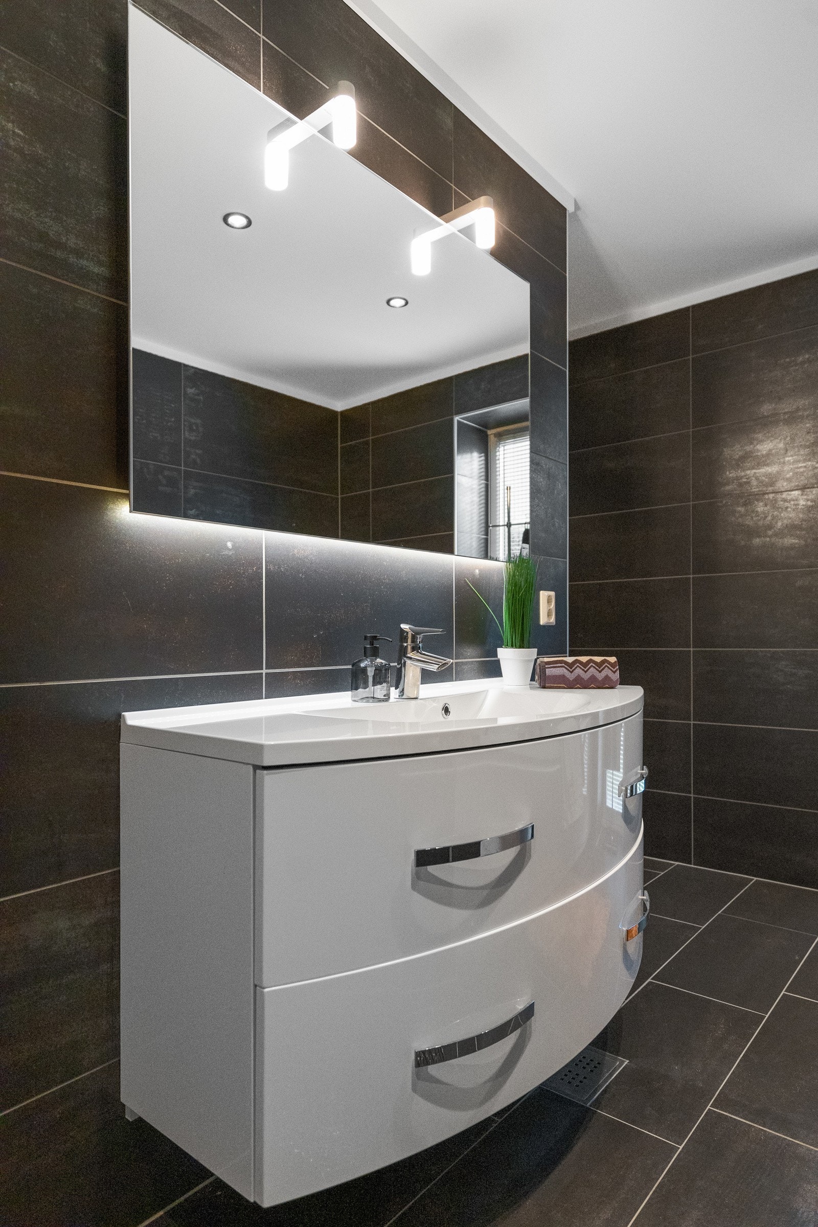 Oppvarming via gulvvarme. Galleribilde