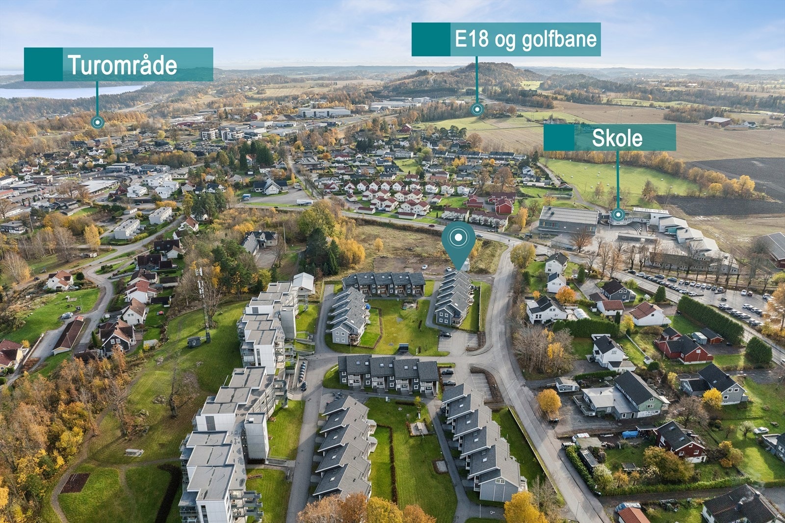 Her bor du med gangavstand til alle nødvendige fasiliteter, skole, barnehage, turområder og bussholdeplass. Galleribilde