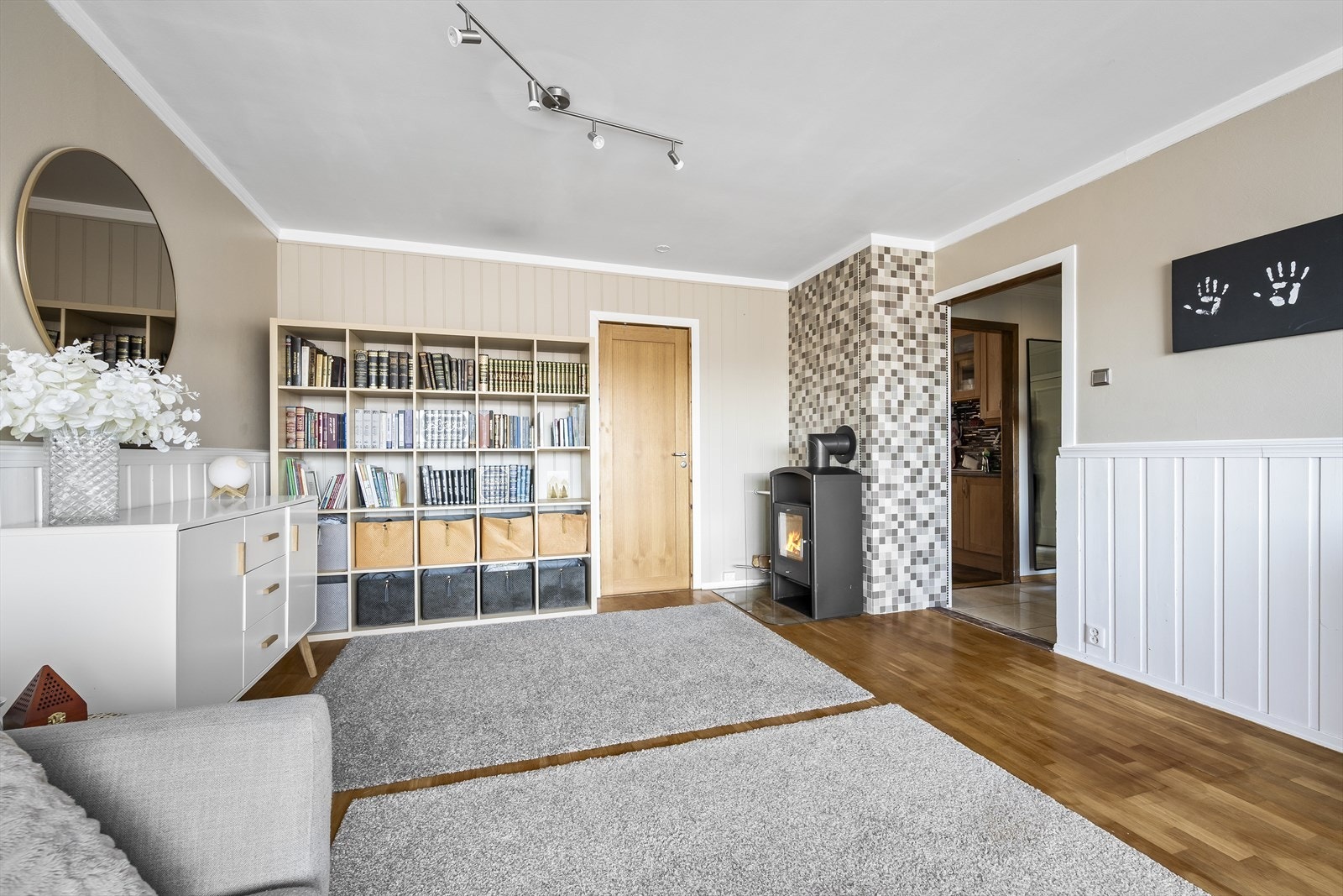 I enden av gangen kommer du til en romslig stue. Galleribilde