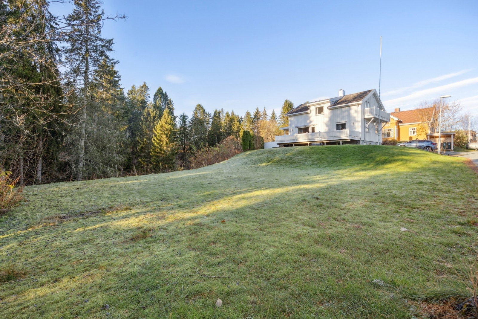 Tomt på ca. 462 kvm. Ta kontakt med megler ved spørsmål! Galleribilde