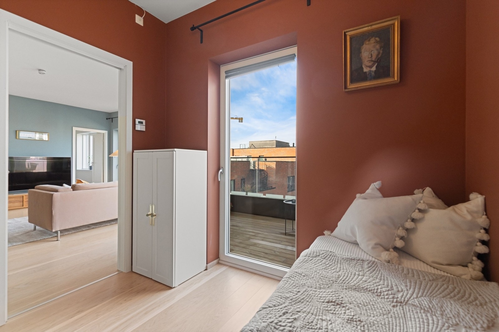 Det andre rommet passer perfekt som barnerom, kontor eller gjesterom Galleribilde