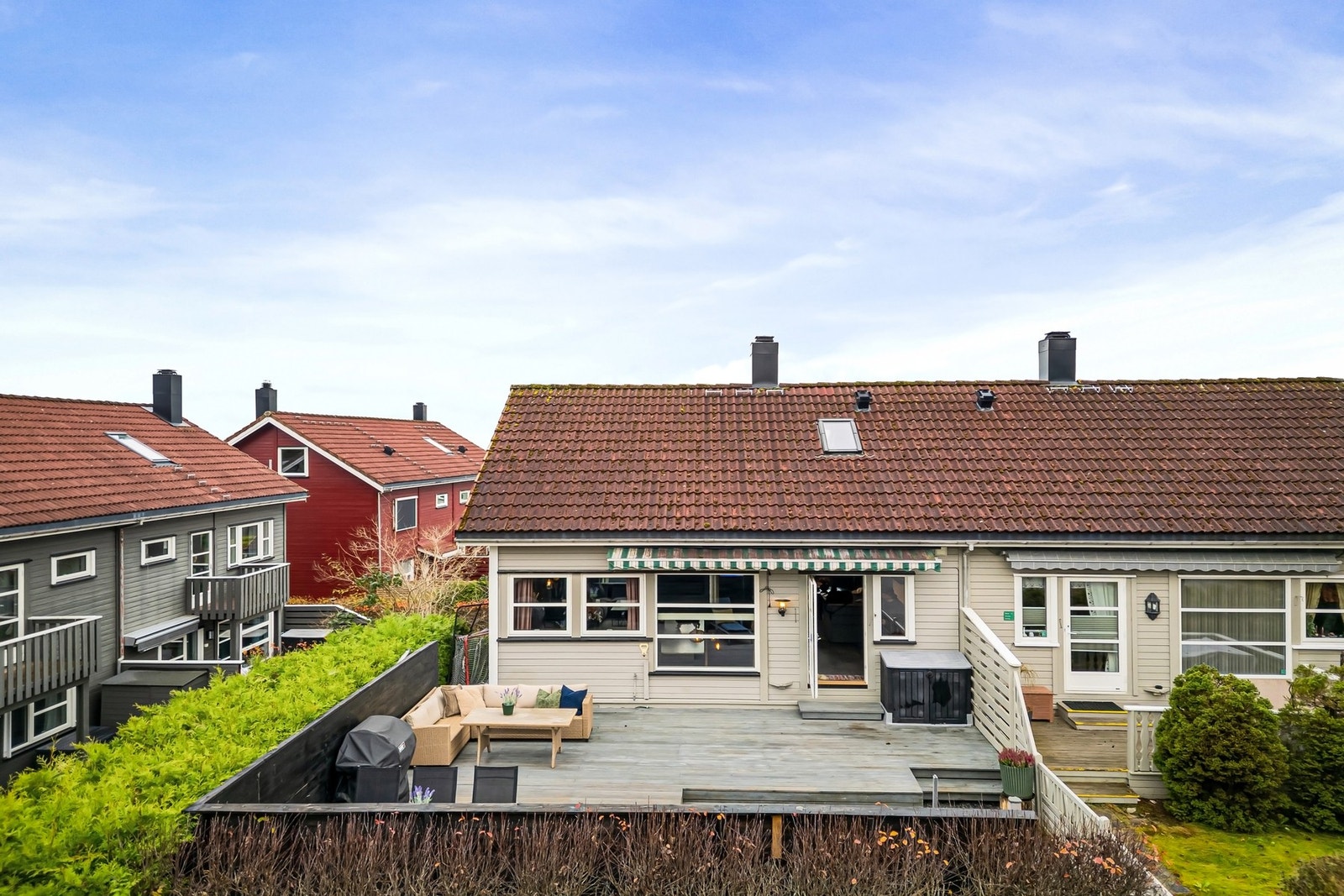 En attraktiv og velholdt halvpart av tomannsbolig med god intern beliggenhet i et barnevennlig og veletablert boligområde på Rasta Galleribilde