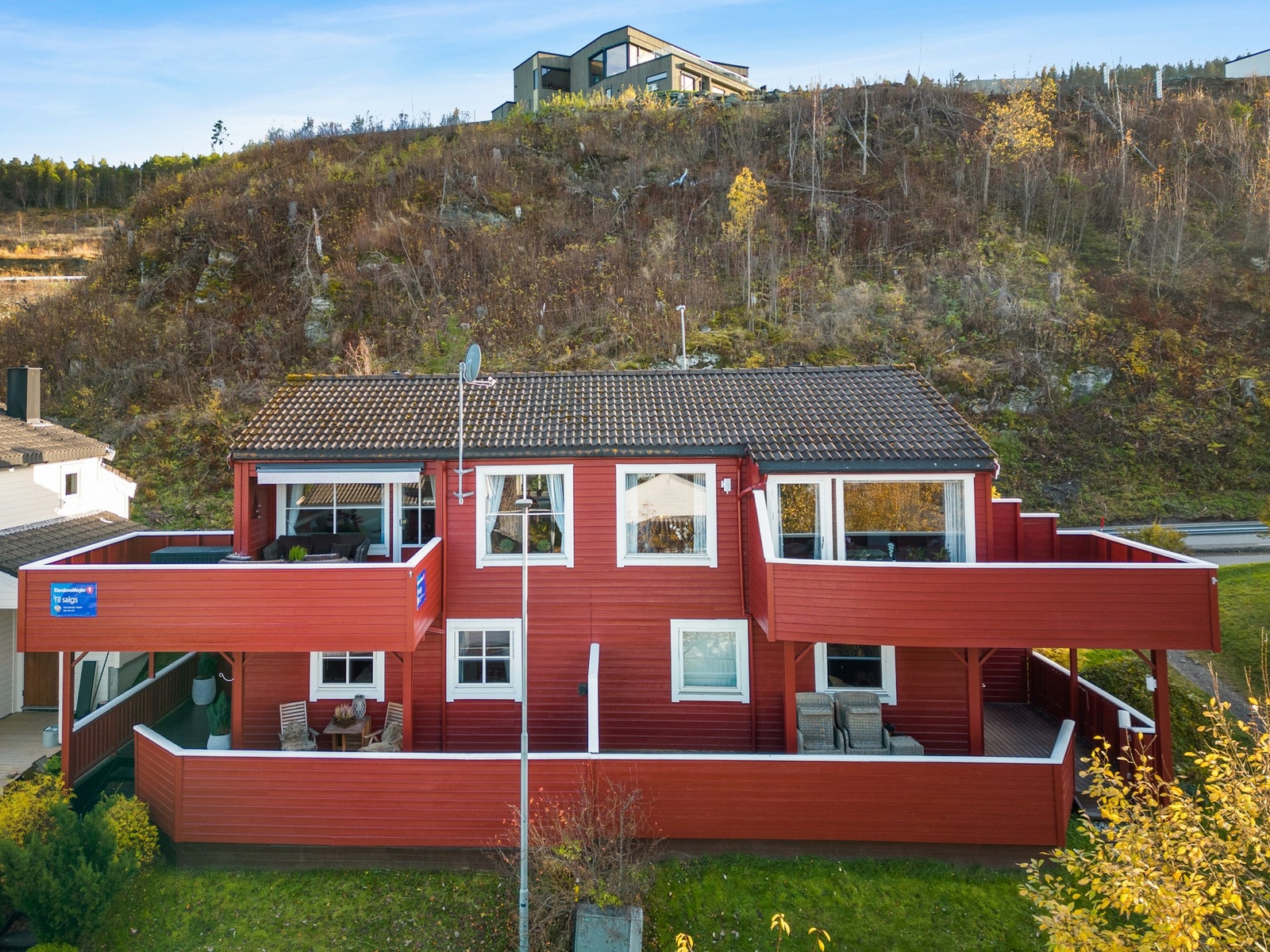 EiendomsMegler1 ved Aleksander Riseth har gleden av og presentere Linerlevegen 51. Galleribilde