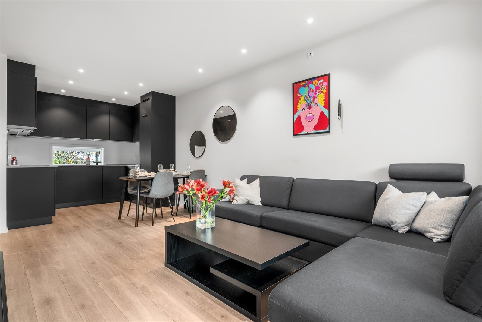 Her får du en flott leilighet med fin og moderne standard Galleribilde