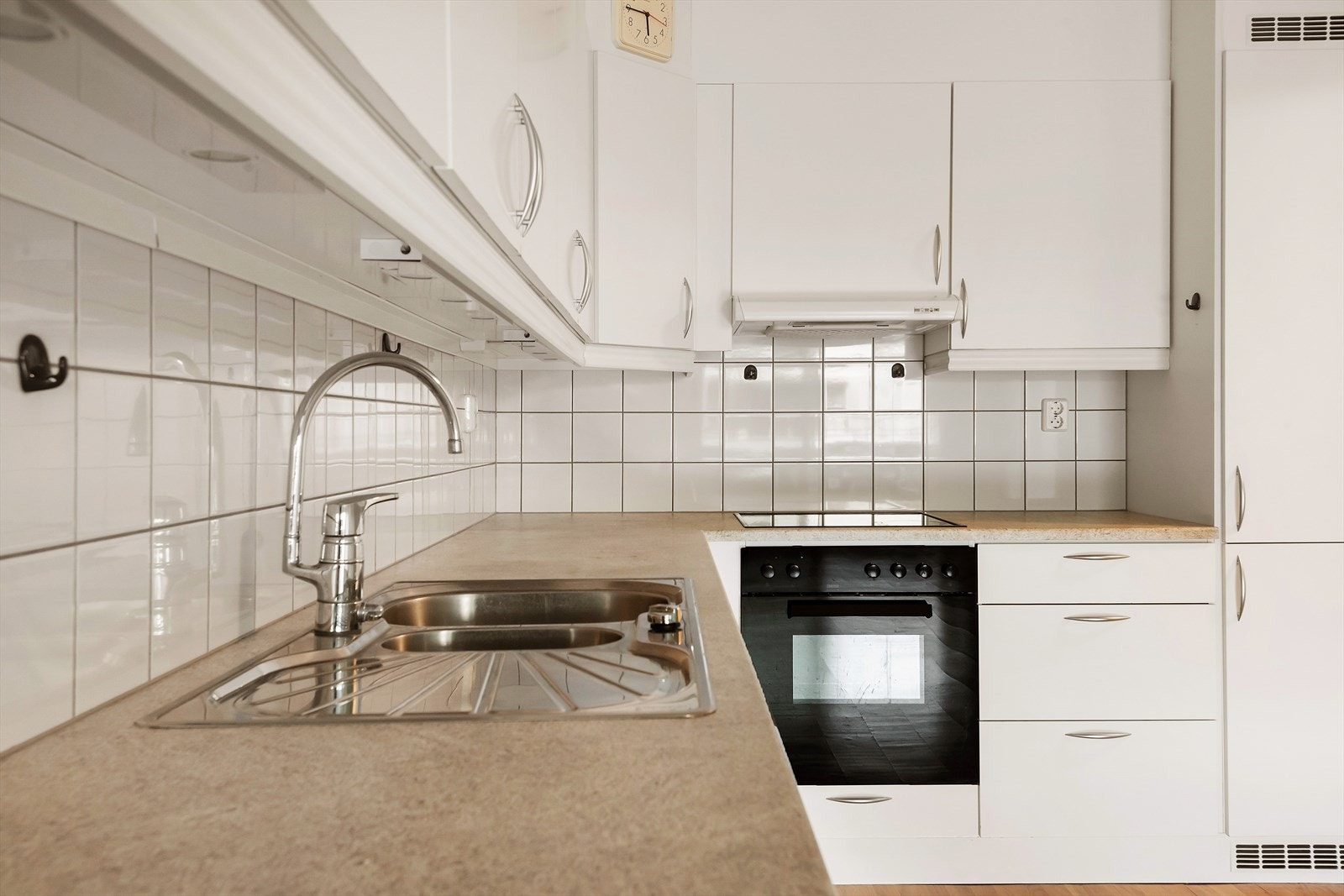 Kjøkkeninnredningen er fra Nygård trevare. Galleribilde