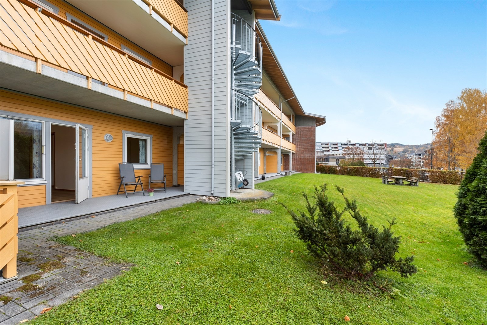 Her er det plass til utemøbler. Galleribilde