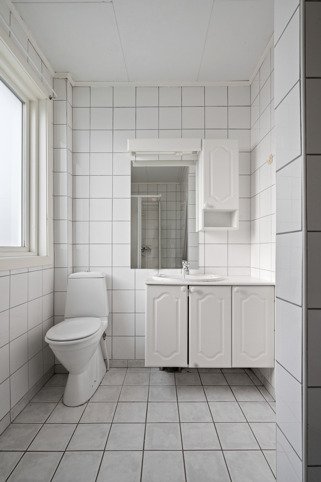 Flislagt gulv og vegg Galleribilde