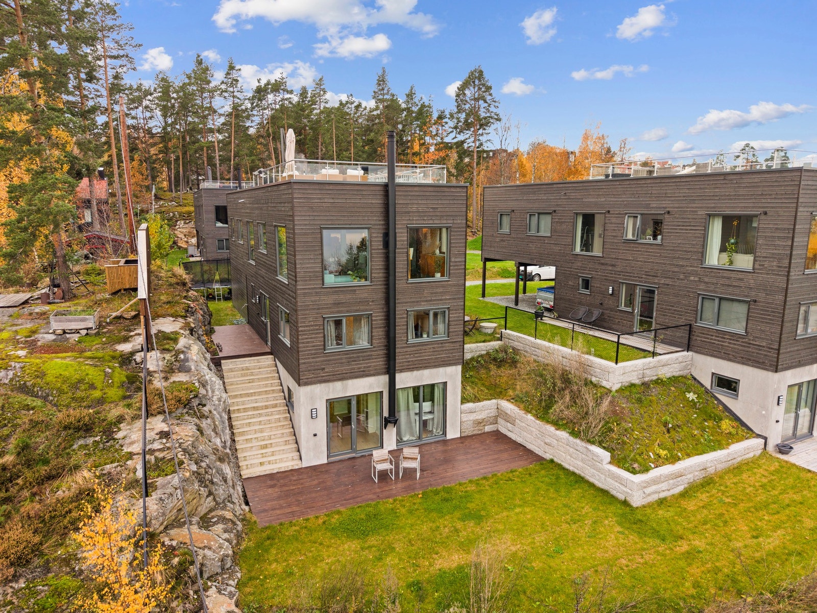 Tomten tilbyr en rekke flotte og solrike uteområder. Galleribilde