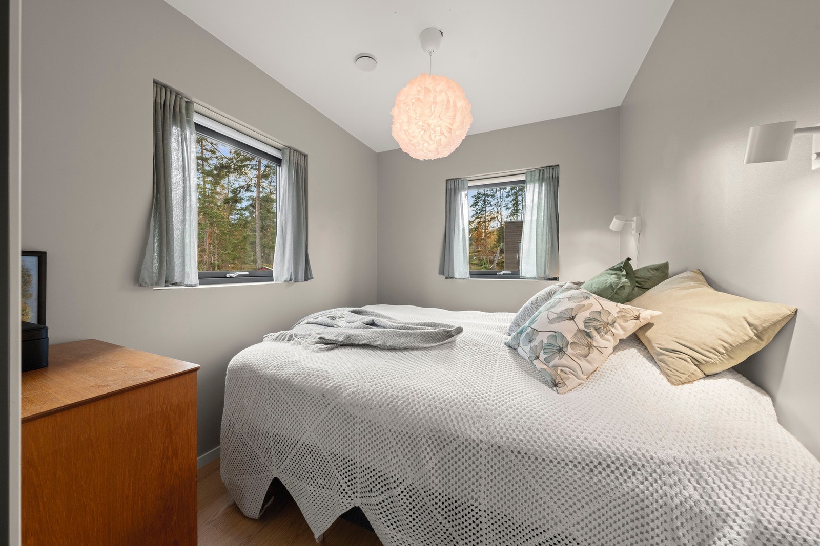 Boligen har 5 romslige soverom av god størrelse. Galleribilde