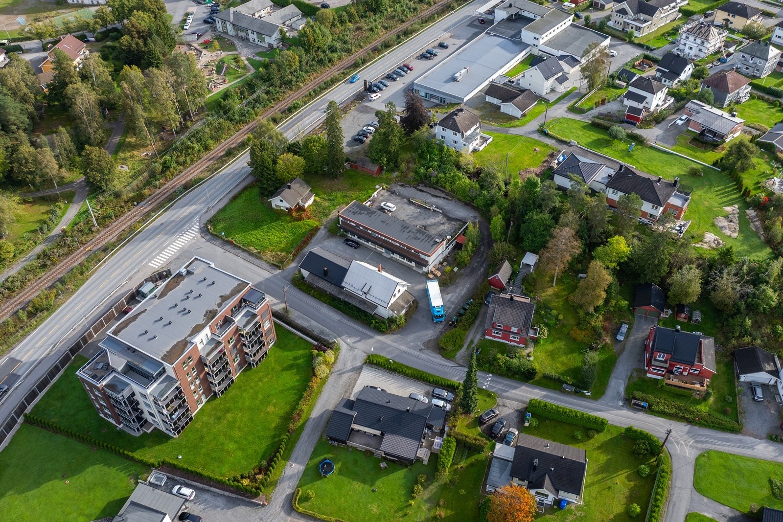 Nåværende bebyggelse er utleid med kr 766.800,- i samlet årsleie (2025). Galleribilde