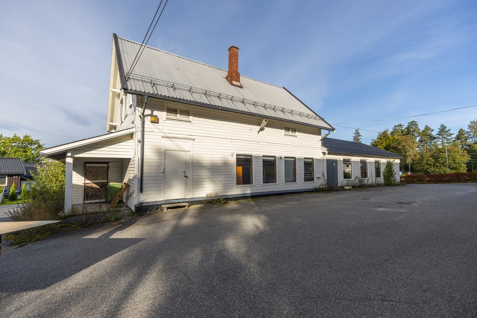 P.t. 9 leieforhold for bolig og næring. Samlet årsleie for 2025 er kr 766.800,-. Galleribilde