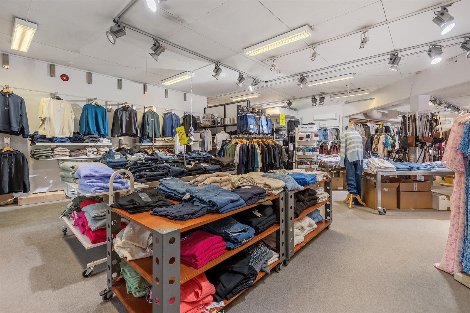 Næringslokaler i plan 1 utleid til Kildal-Madslien AS Galleribilde