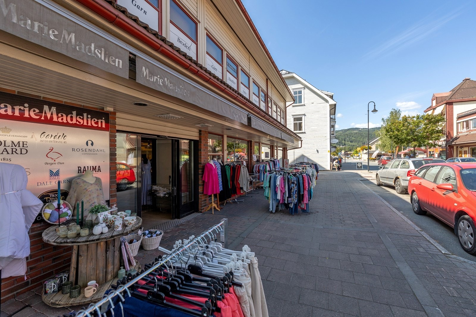 Storgata 43 i Dokka sentrum Galleribilde