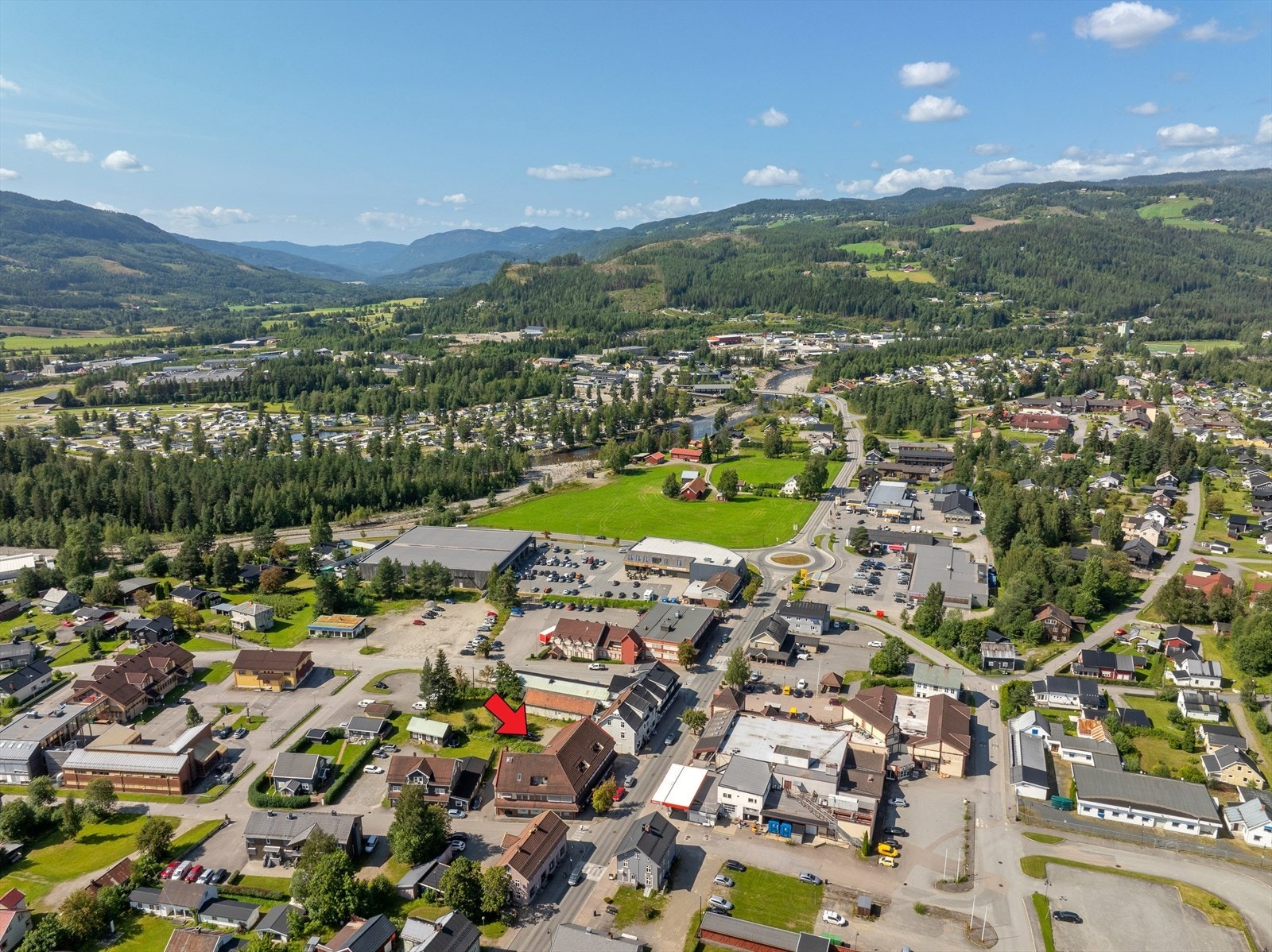 Sentral beliggenhet i Dokka sentrum Galleribilde