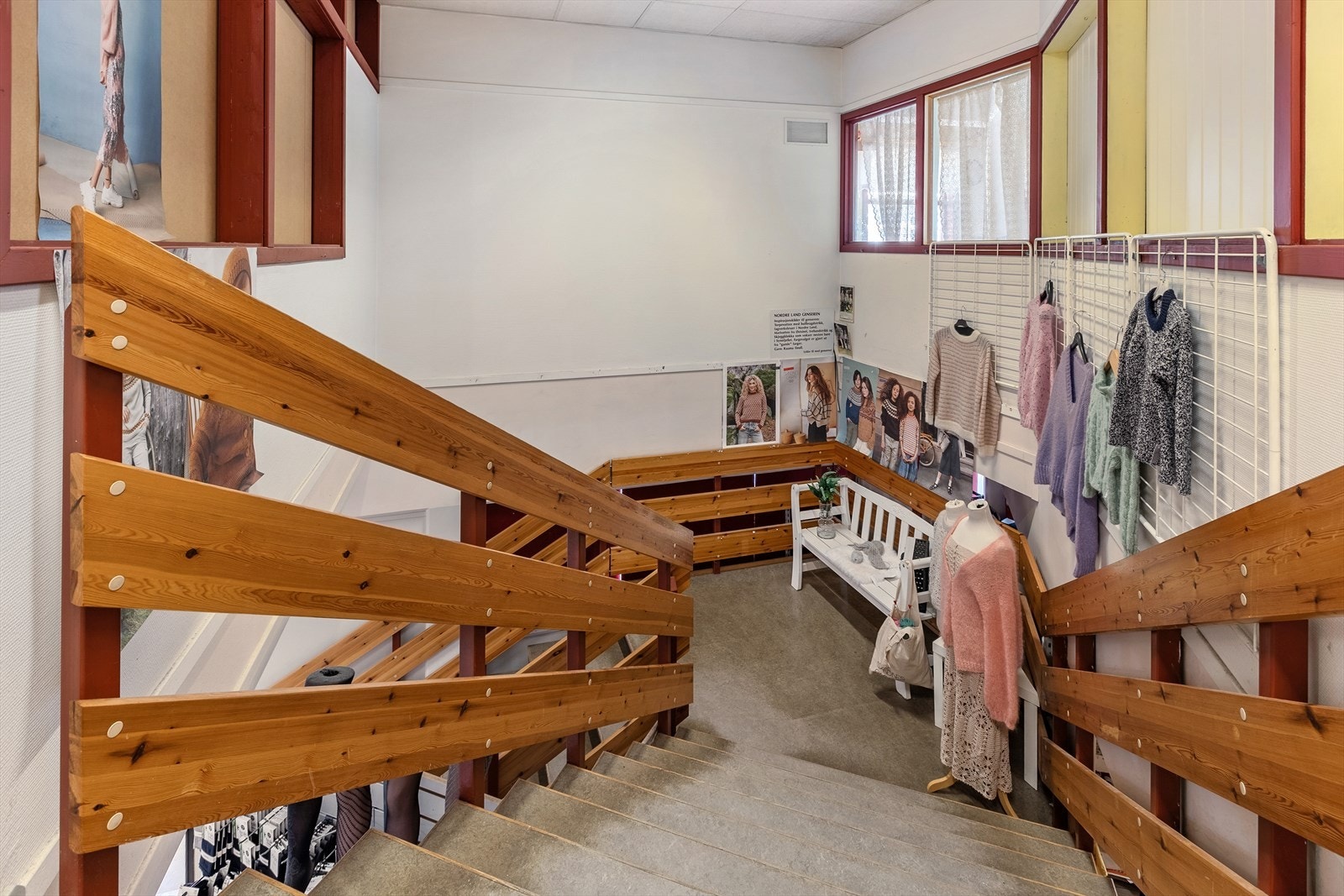 Adkomst mellom næringslokalene i plan 1 og 2 Galleribilde