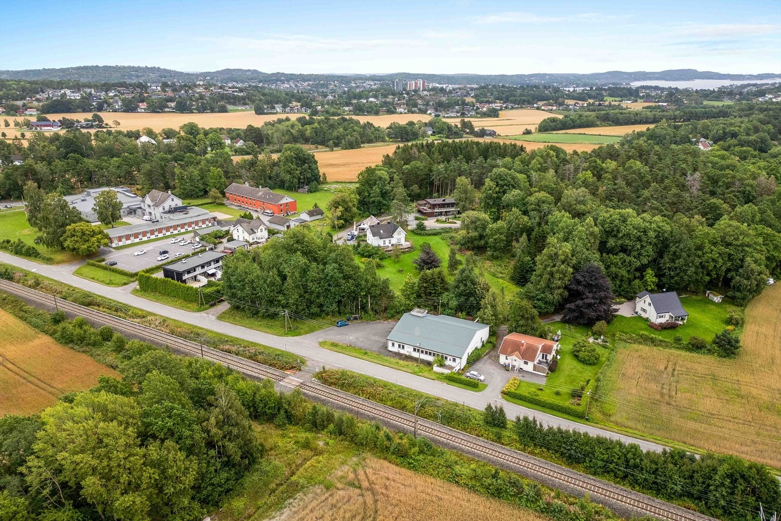 003.jpg Galleribilde