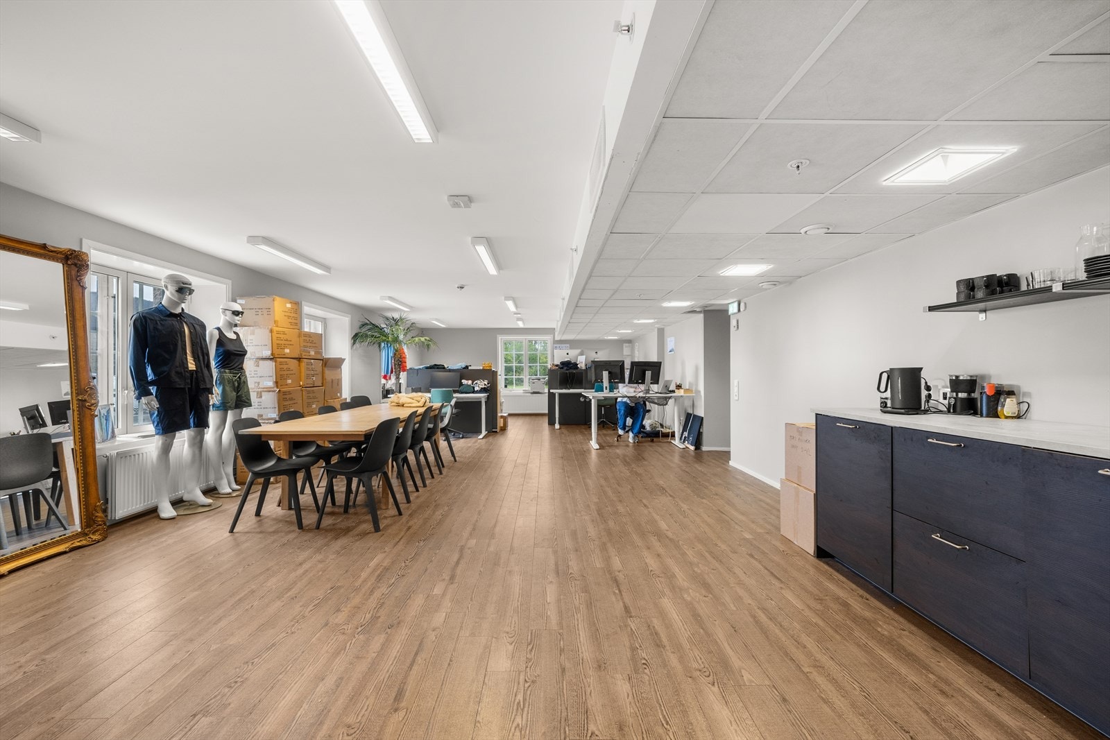 1.etg. 148 kvm Galleribilde