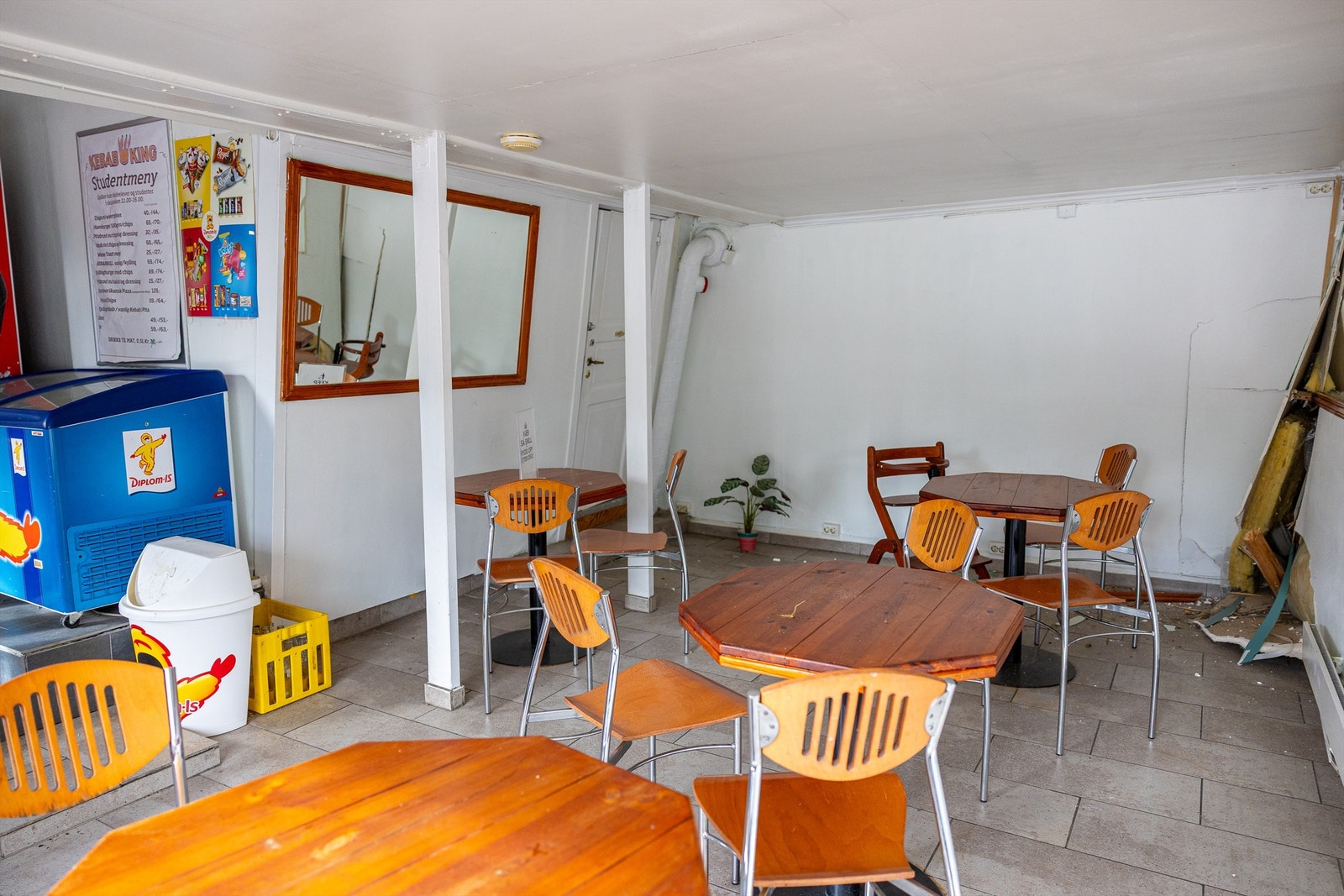 9K9A0566-2.jpg Galleribilde