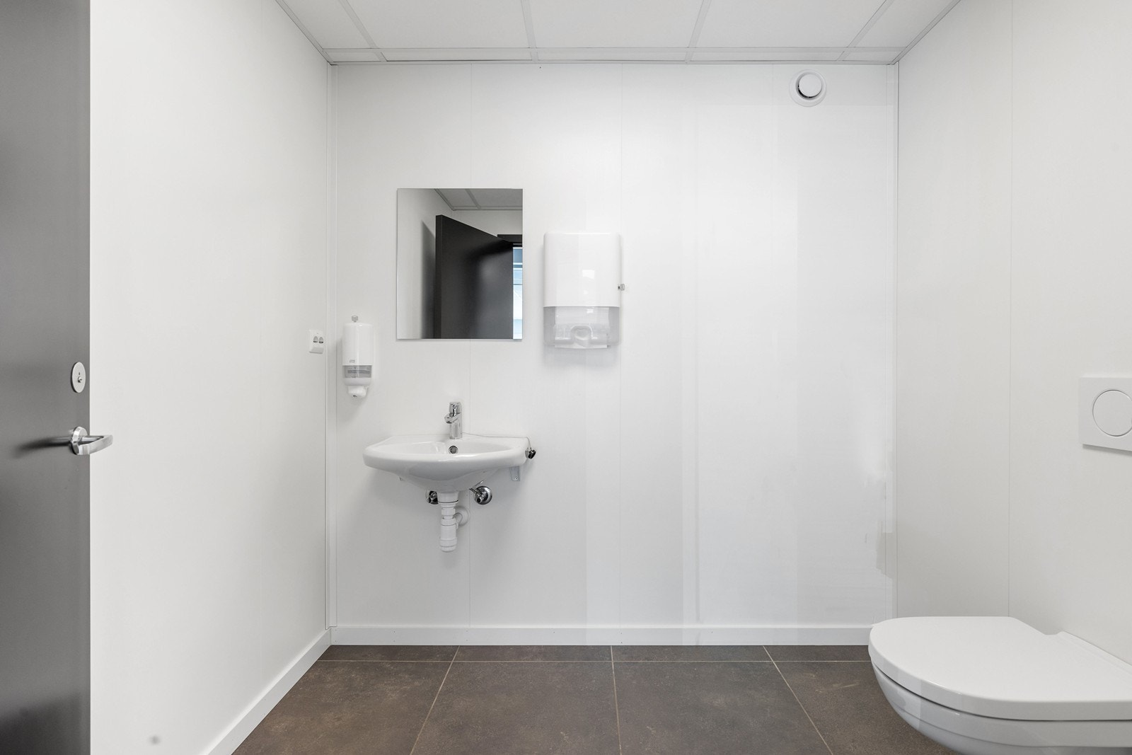 Wc i lokalet. Galleribilde