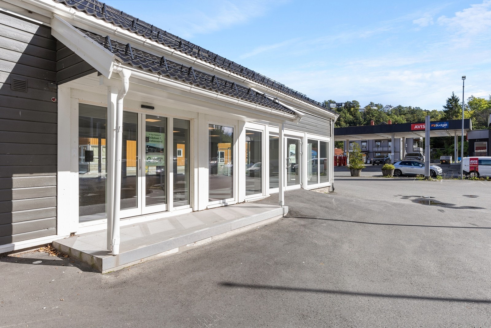 Inngangsparti. Galleribilde