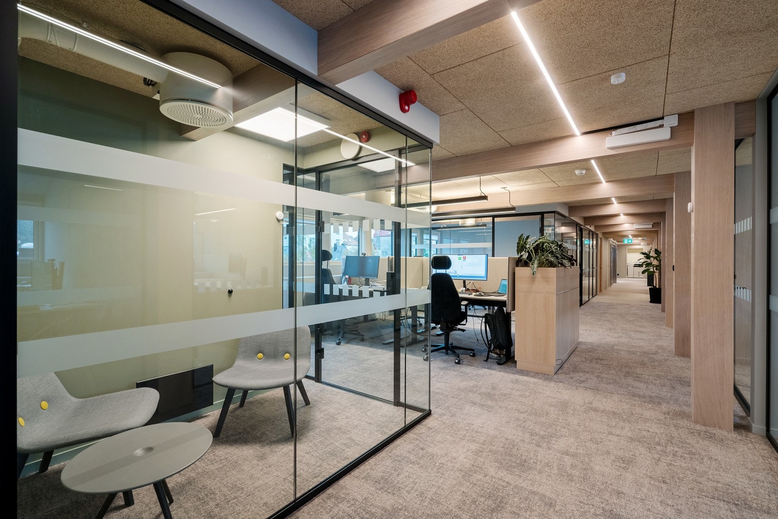 Lokalene er totalrenovert i 2025 og fremstår lyse, moderne og innflyttingsklare. Galleribilde