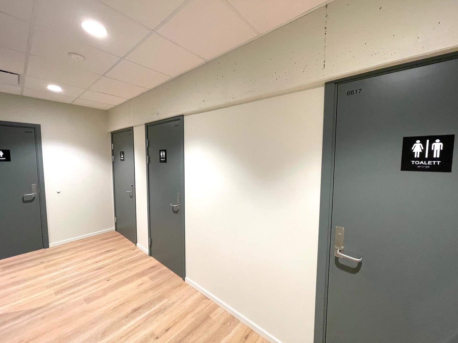 Felles toalettsone. Galleribilde